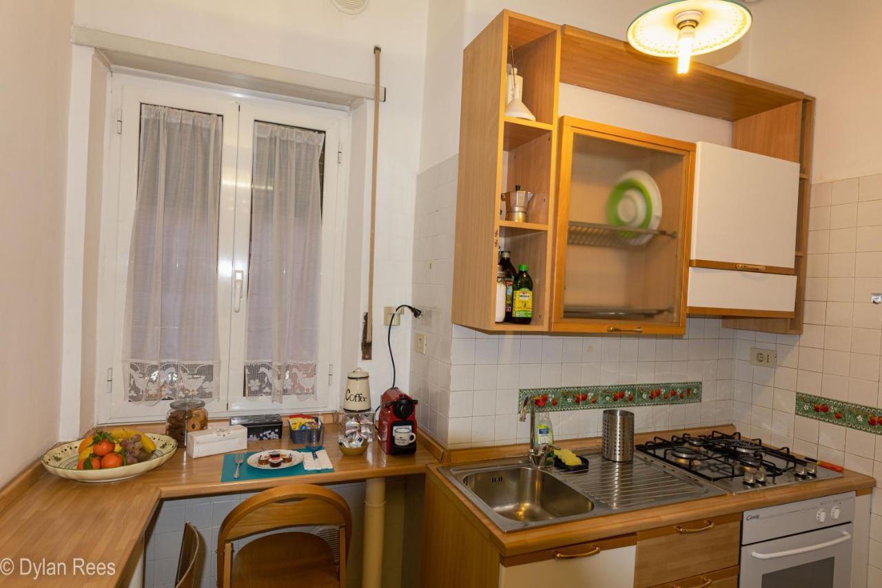 Bob'S Fleming House Villa Рим Екстериор снимка